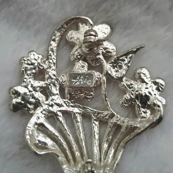 AAI Silvertone Floral Basket Brooch - Picture 3 of 6